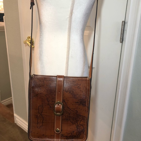 Patricia Nash square map crossbody - Picture 4 of 8